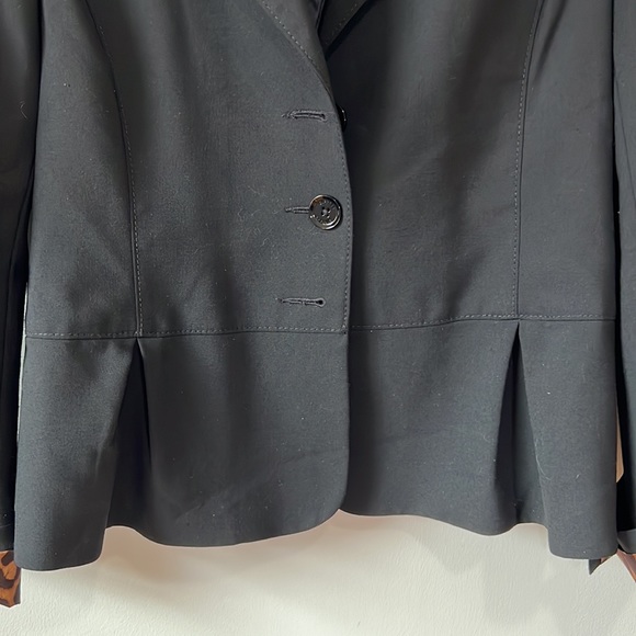 Express Design Studio Vintage Black Padded Blazer w/ Cheetah Lining - Size 10 - Picture 5 of 11